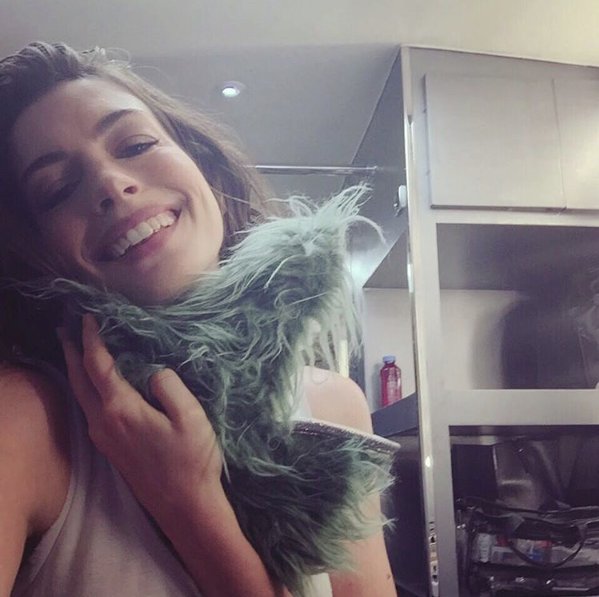 @annehathaway Instagram