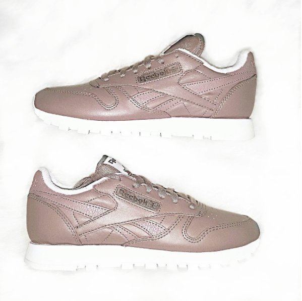 #nudesneakers Instagram
