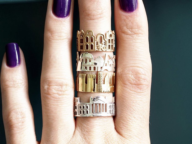 Ola Shekhtman / Etsy