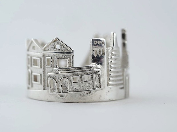 Ola Shekhtman / Etsy