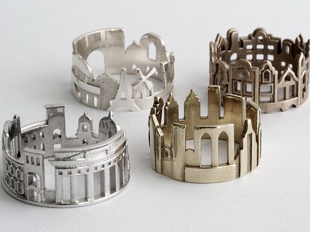 Ola Shekhtman / Etsy