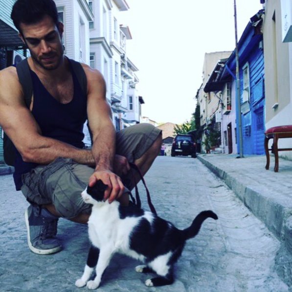 via @dr.evanantin Instagram