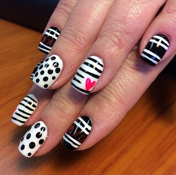13Best-Valentine-Day-Nail-Art-Instagram