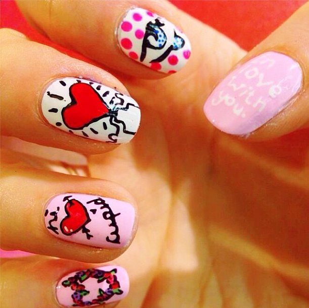 32Source-Instagram-user-wahnails