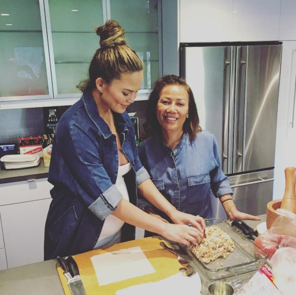 @chrissyteigen Instagram