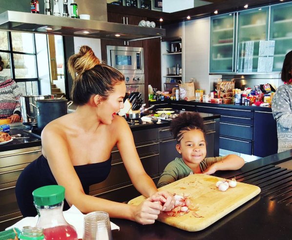 @chrissyteigen Instagram