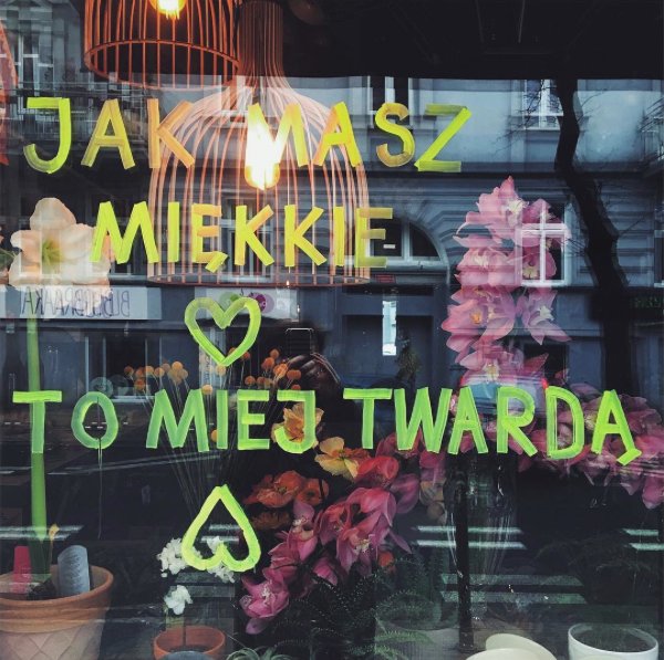@kwiatyimiut Instagram