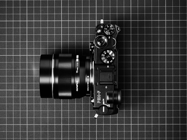 OLYMPUS PEN-F_Still_Flatlay I