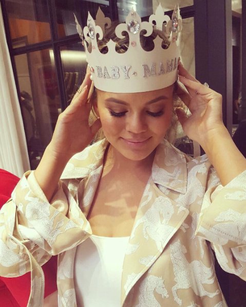 @chrissyteigen Instagram