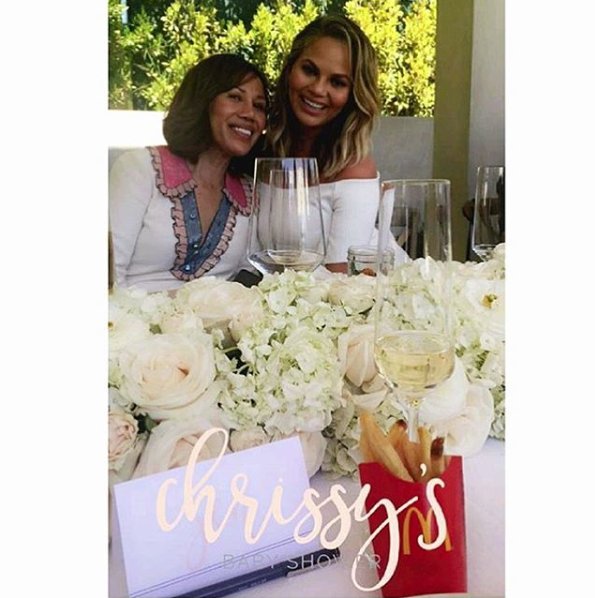@chrissyteigen Instagram