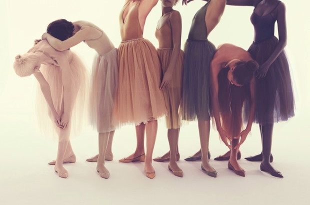 CHRISTIAN LOUBOUTIN Baletki Nude wiosna 2016