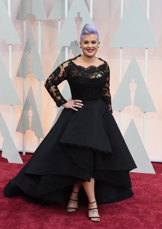 oscary-2015-kelly-osbourne-w-sukni-rita-vinieris-fot-east-news