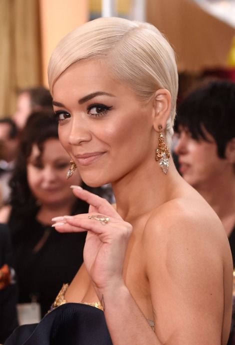 oscary-2015-makijaz-i-fryzury-gwiazd-rita-ora-fot-east-news