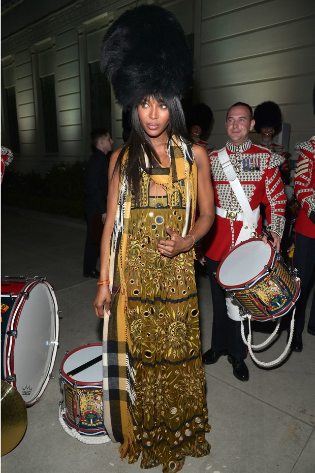01-burberry-london-in-la