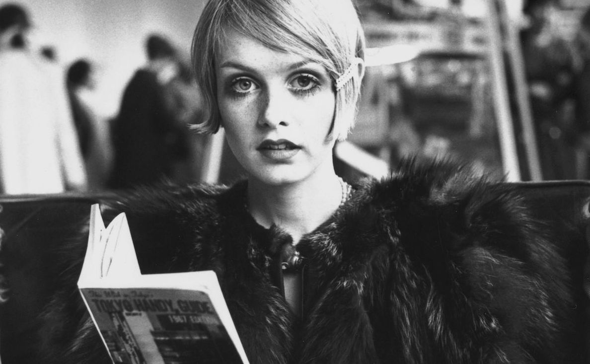 Twiggy To Japan