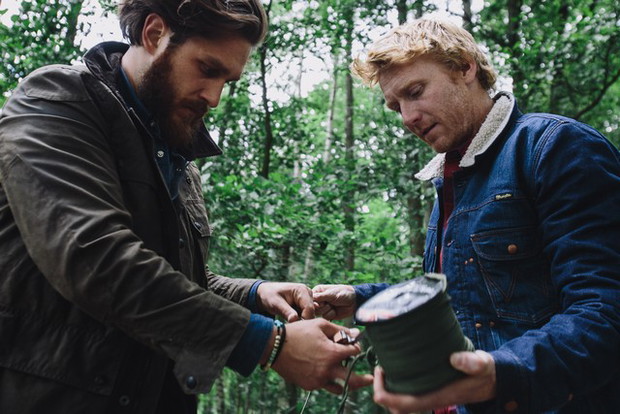 Alastair Humphreys and Kamil Ekskluzywny Menel Wrangler Born Ready Adventure 1