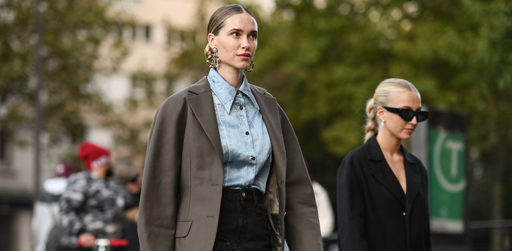 Street Style : Day Three -  Paris Fashion Week - Womenswear Spring Summer 2022