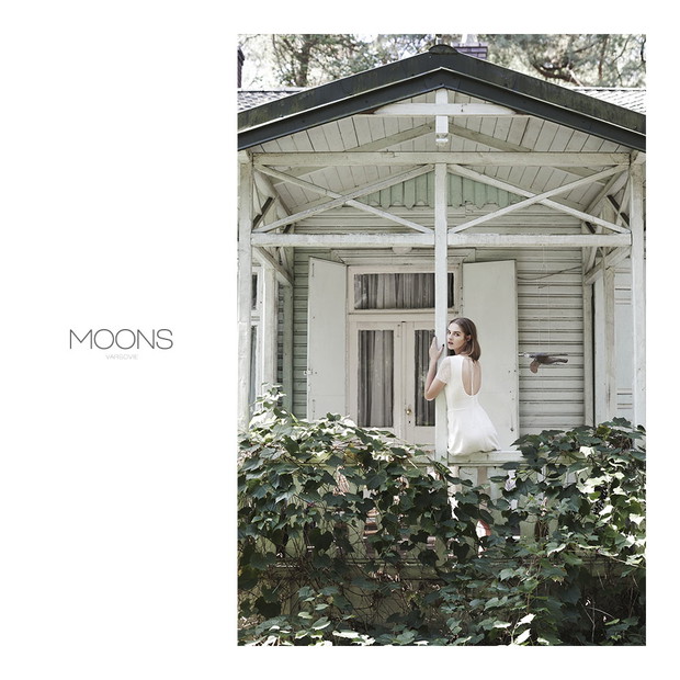 Moons Enna