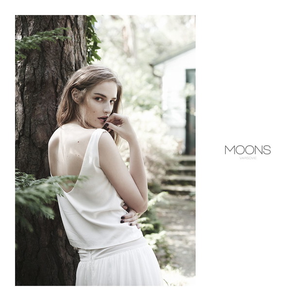 Moons Sett