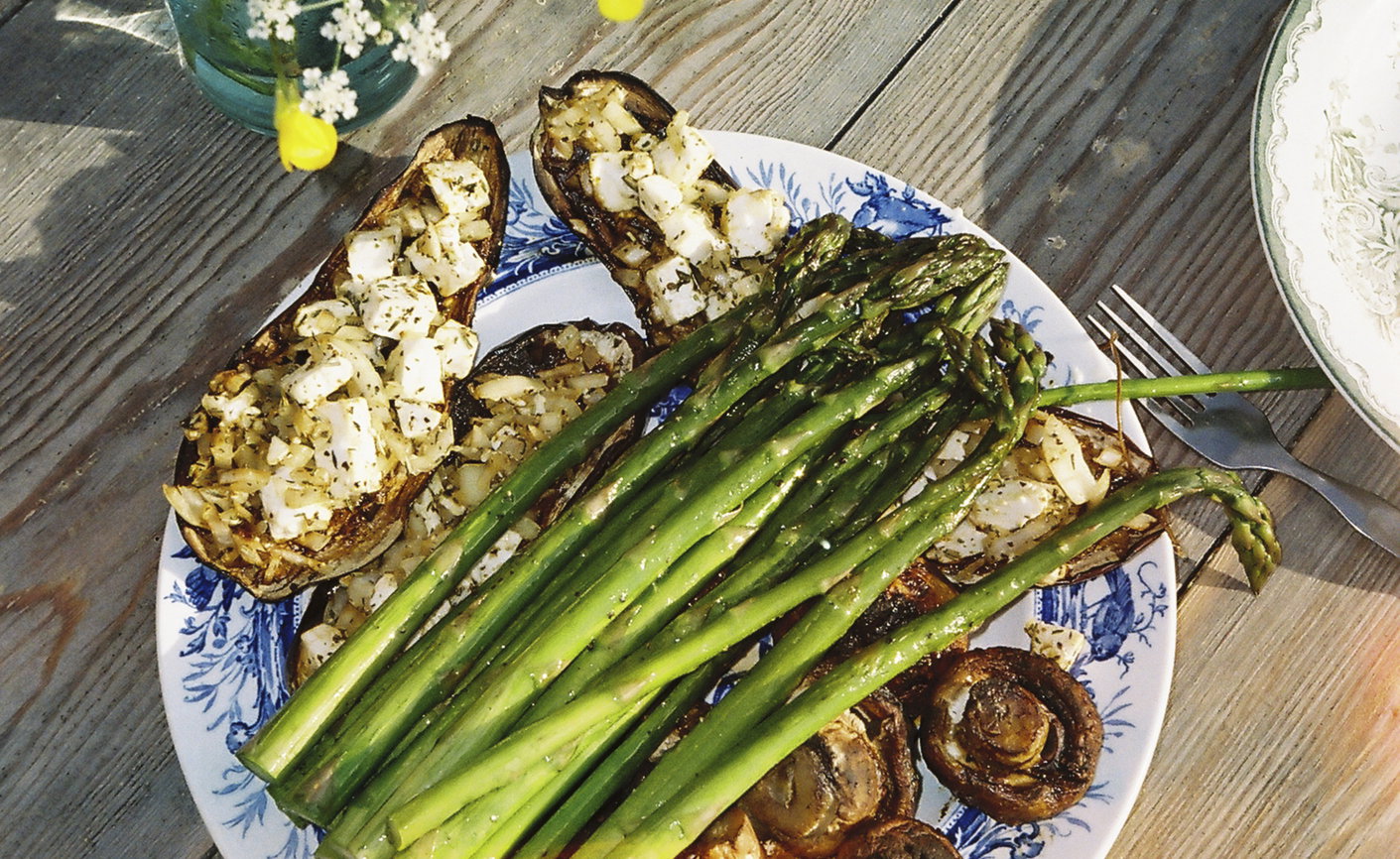 Grilled vegetables on plate