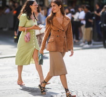 Street Style : Paris Fashion Week -Haute Couture Fall/Winter 2019/2020 : Day Two