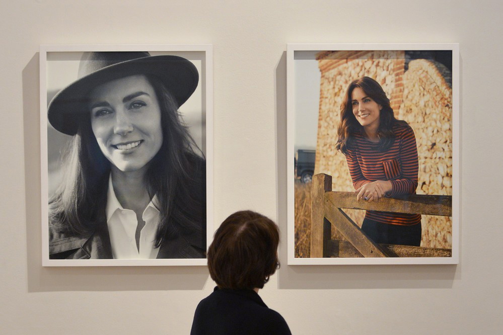 Zdjęcia księżnej Kate w Vogue i National Portrait Gallery / East News