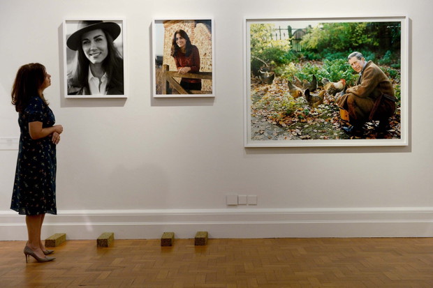 Zdjęcia księżnej Kate w Vogue i National Portrait Gallery / East News