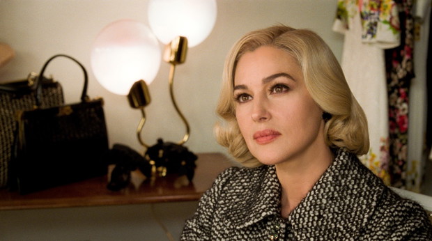 Monica Bellucci jako blondynka w filmie Ville-Marie