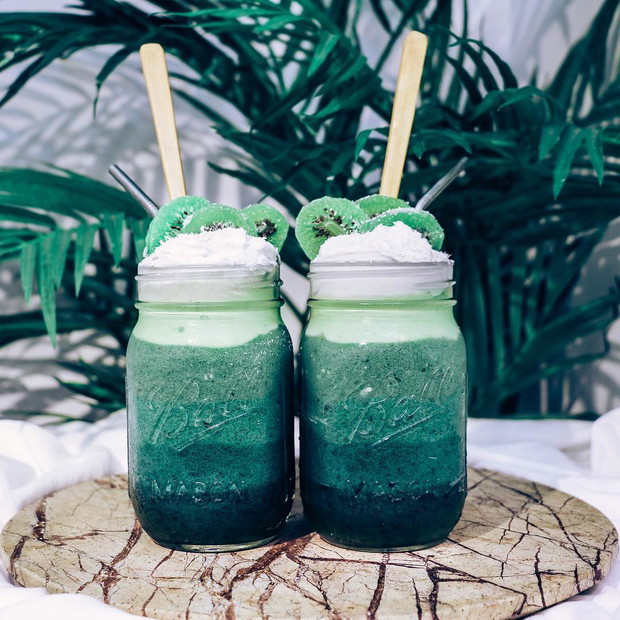 Lina Saber robi wegańskie lody, które podbijają Instagram / @bysaber Instagram