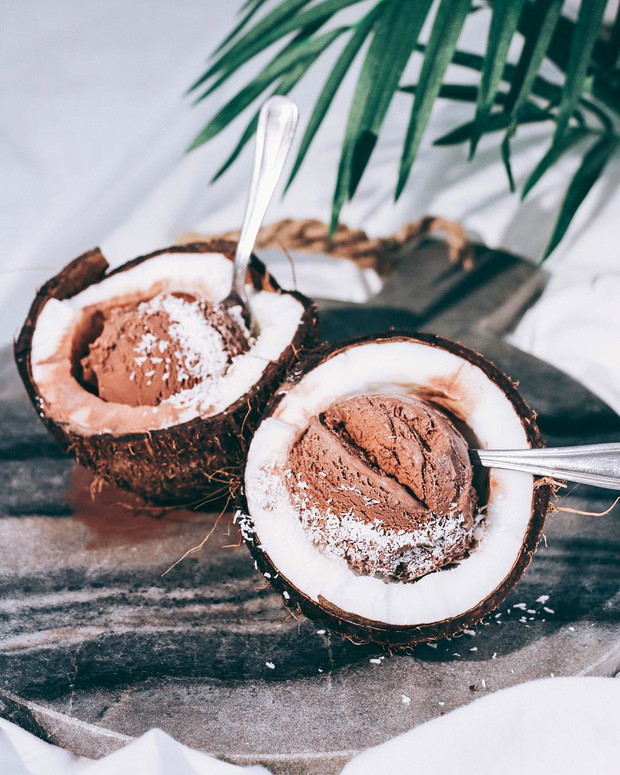 Lina Saber robi wegańskie lody, które podbijają Instagram / @bysaber Instagram