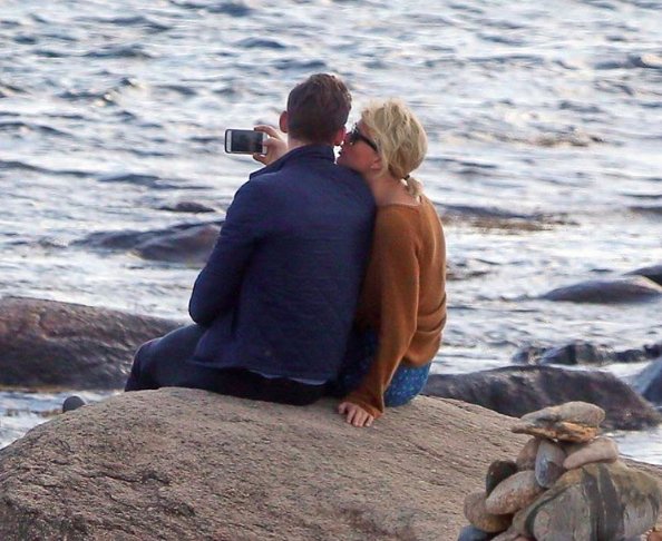 Taylor-Swift-Tony-Hiddleston-1