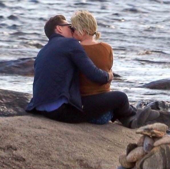 Taylor-Swift-Tony-Hiddleston-2