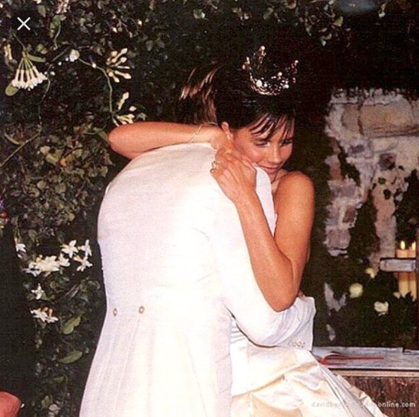 Ślub Davida i Victorii Beckham odbył się 4 lipca 1999 roku w XV-wiecznym zamku Luttrellstown w Irlandii.