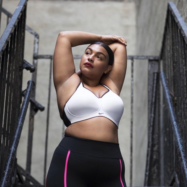 Nowa reklama sportowych biustonoszy Nike