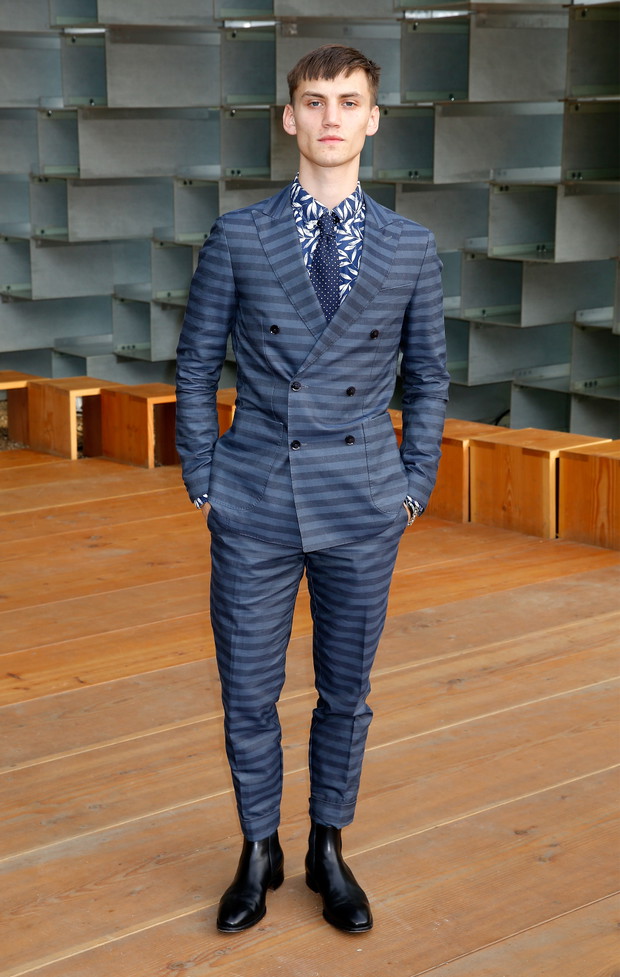 Josh Ludlow na imprezie Summer Party w Serpentine Gallery