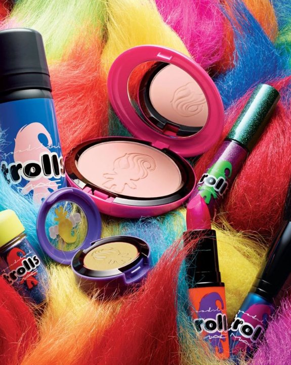 MAC Cosmetics i lalka Troll