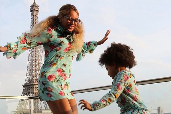 Beyonce i Blue Ivy w takich samych sukienkach Gucci - te zdjęcia są urocze