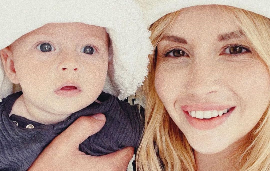 Ciocia Liestyle ma nową fryzurę! „Zmiana na plus” – piszą fani. Wiemy też, jak influencerka układa grzywkę