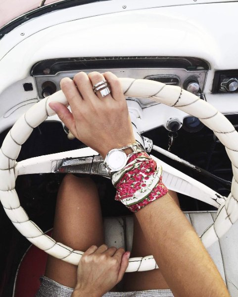 @collagevintage Instagram