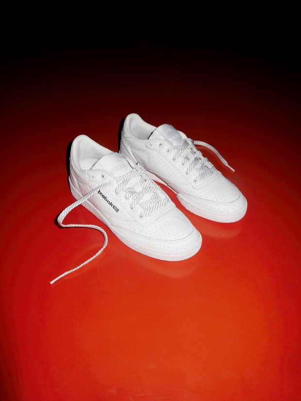 Kolekcja Reebok Classic x NAKED - inspiracja modą uliczną lat 90.