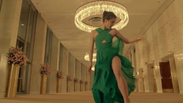 Reklama zapachu KENZO WORLD wbije Was w fotel!