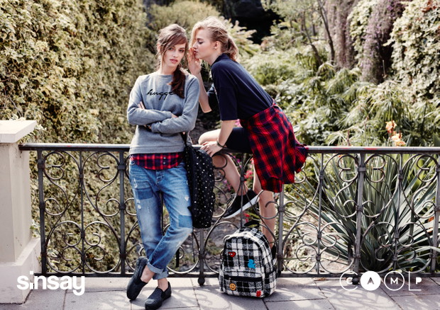 Karolina Pisarek w kampanii SiNSAY COOL CAMP