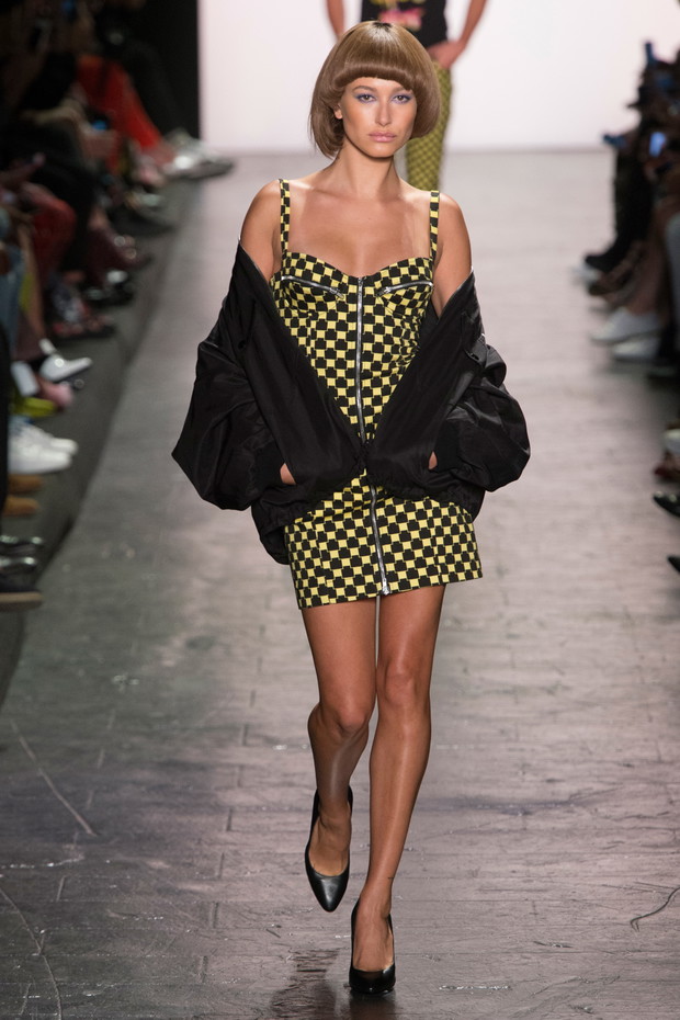 Hailey Baldwin, Jeremy Scott Wiosna 2017