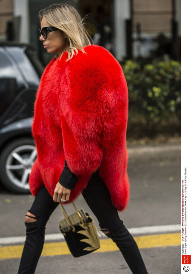Street fashion podczas Tygodnia Mody w Mediolanie - wiosna/lato 2017