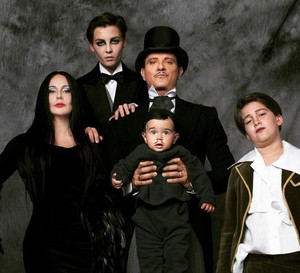Majdanowie jako rodzina Addamsów