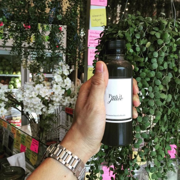 Czarna lemoniada jest hitem na Instagramie. Dlaczego warto jej spróbować?
