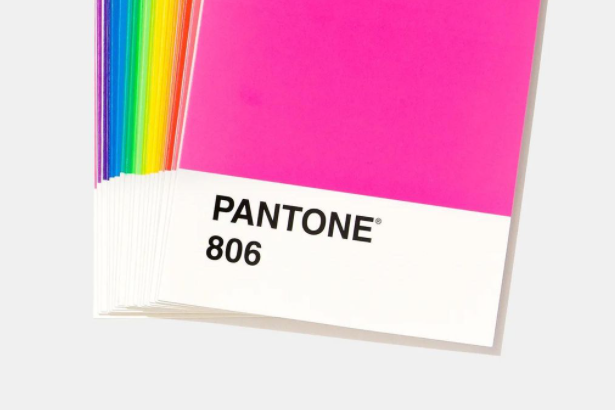 Kolor roku Pantone 2022