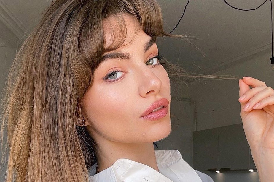 Zapomnij o filtrach na Instagramie! Ten podkład daje efekty cery bez skazy. Skutecznie ukrywa niedoskonałości i rozświetla skórę