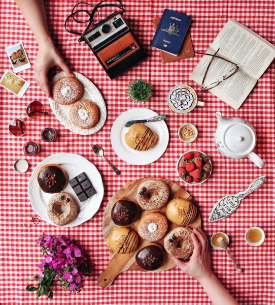 @taramilktea Instagram