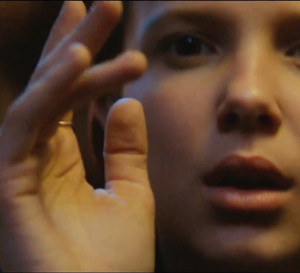 Millie Bobby Brown ze "Stranger Things" zadebiutowała w teledysku